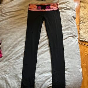 Lululemon yoga pants